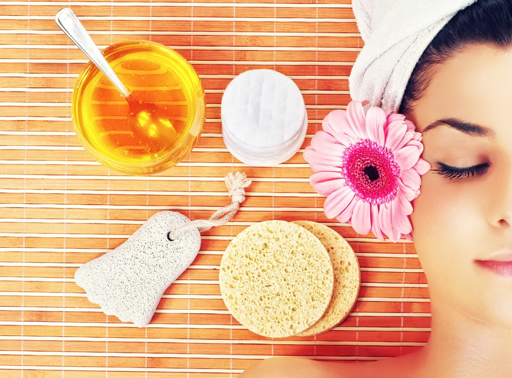 MIEL BEAUTE : SOIN du VISAGE au Yaourt gommant avoine et miel – Miel de fleurs ou Miel et propolis de Lune de Miel®